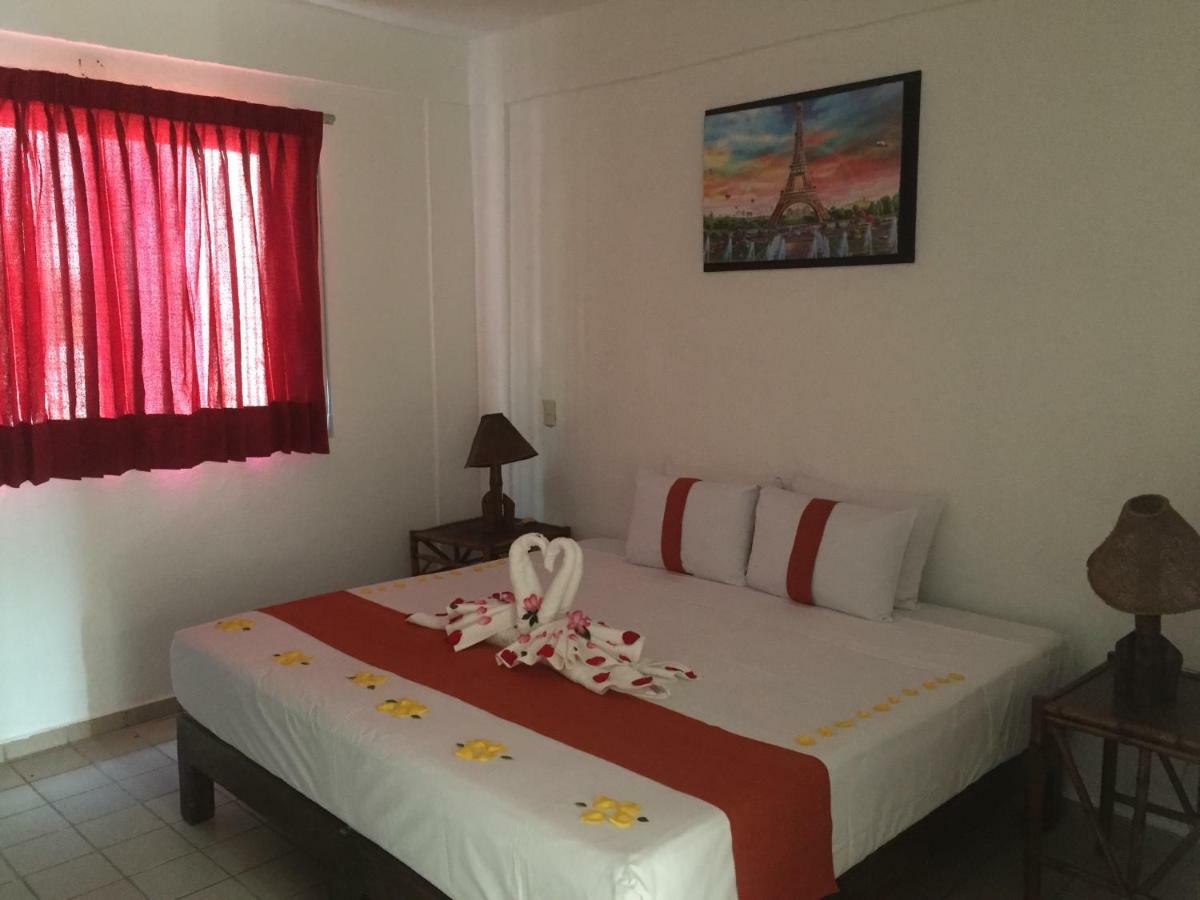 Departamentos Lalo Apartment ซีฮัวตาเนโค ภายนอก รูปภาพ